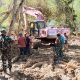 Relawan MG LPDP Aceh bersama mitra membuka akses jalur terisolasi pascabanjir bandang di Aceh Tengah