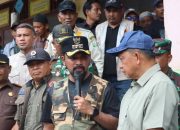 Mendagri Kunjungi Lokop, Bupati Paparkan Dampak Banjir