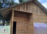 Kayu Hanyutan Jadi Material Pembangunan Huntara Aceh Utara