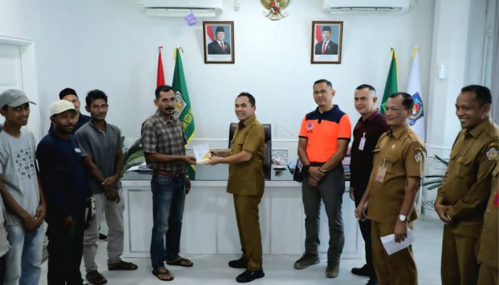 Pemko Lhokseumawe Salurkan Dana Tunggu Hunian Tahap I