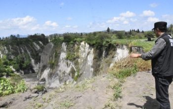 Pemkab Aceh Tengah Buka Jalur Alternatif Antisipasi Jalan Longsor