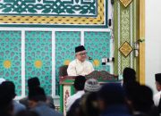 Mendikdasmen Isi Tausyiah Subuh di Masjid Agung Ruhama