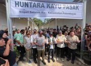 Pemerintah Resmikan 273 Huntara di Sumatera Barat