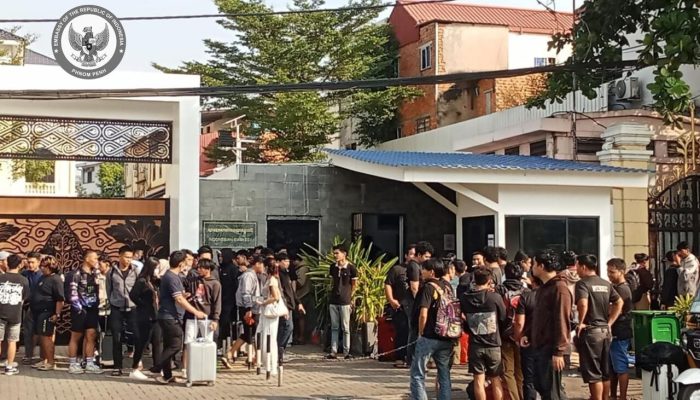 Ribuan WNI Korban Online Scam Mengalir ke KBRI Phnom Penh