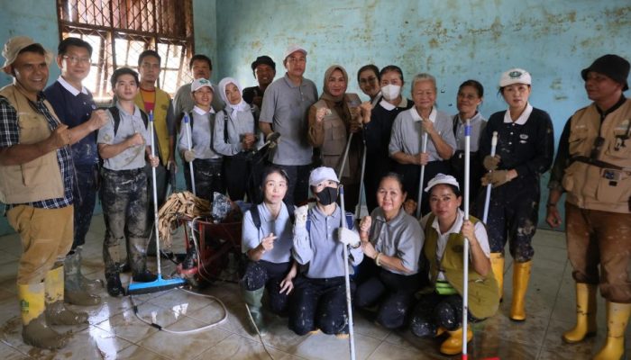 Bertahan Pascabanjir, Istri Mualem Apresiasi Guru SLB Aceh Tamiang