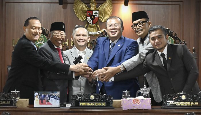 I Wayan Sudirta Gantikan TB Hasanuddin sebagai Wakil Ketua MKD DPR RI