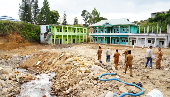Di Bustanul Ulum,  Guru Meninggal Saat Selamatkan Siswa, Kini Sekolah Minta Direlokasi