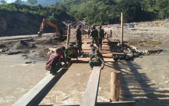 Burlah Kembali Terhubung, TNI Bangun Jembatan Darurat ke Tiga Desa