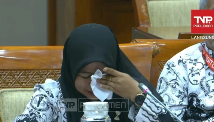 Guru di Jambi Diseret Kasus Hukum, DPR Turun Membela