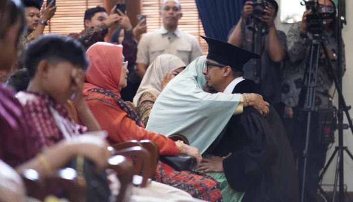 Dari Dirty Vote ke Guru Besar UGM: Zainal Mochtar Intelektual yang Tak Tawar