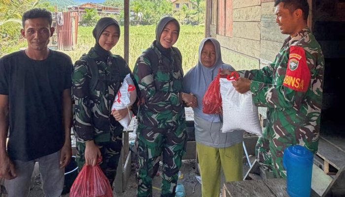 Kowad Kodam IM Motivasi Remaja Putri Gayo Lues Saat Salurkan Bantuan Banjir