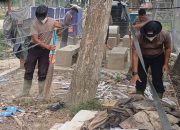 Brimob Lanjut Bersihkan Rumah Warga Aceh Tamiang