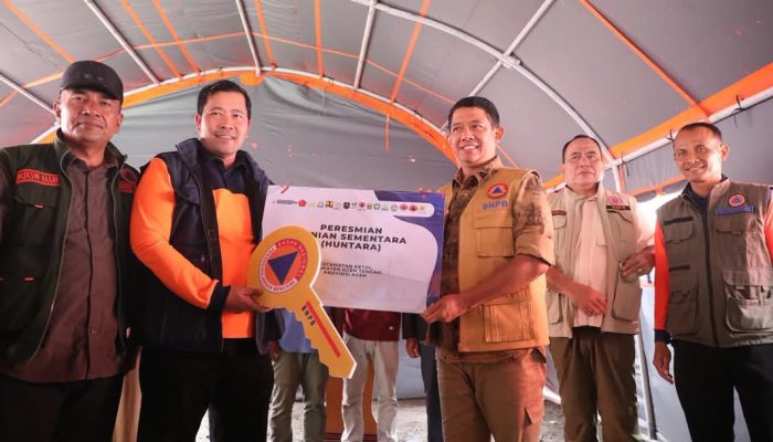 Kepala BNPB Serahkan 252 Huntara di Aceh Tengah