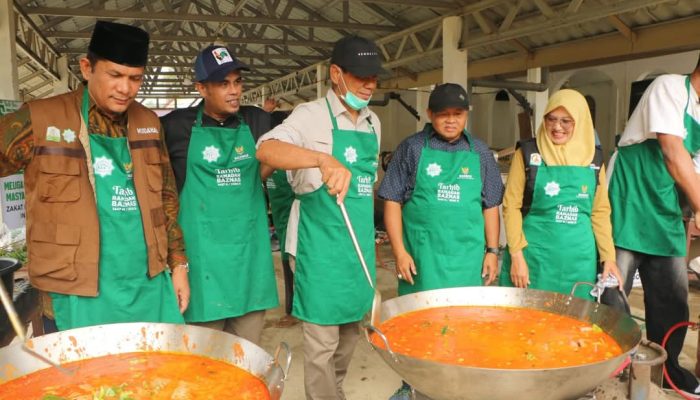 BAZNAS Salurkan 22 Sapi Meugang untuk Warga Aceh Tamiang