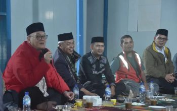 Bupati dan Wabup Bener Meriah Bukber Bersama Warga Huntara Tunyang
