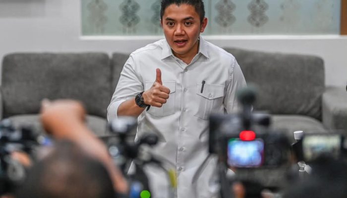 Seskab Teddy Tegaskan MBG Tak Pangkas Anggaran Pendidikan