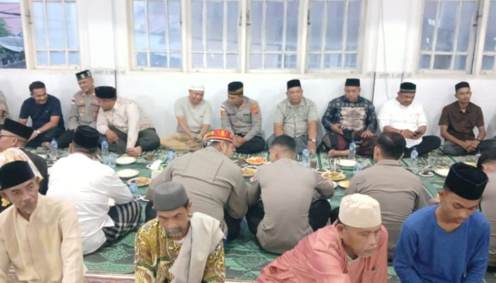 Kapolres Lhokseumawe Buka Puasa Bareng Warga Pusong