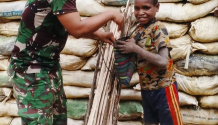 Seikat Kayu Bakar dari Sanepa