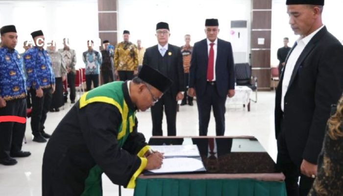 Wabup Aceh Utara Lantik 23 Pejabat dan 8 Kepala Sekolah