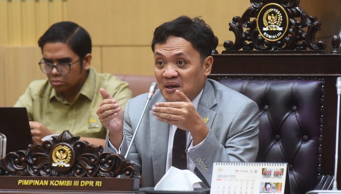 Guru Honorer SD Probolinggo Jadi Tersangka, Jaksa Disorot