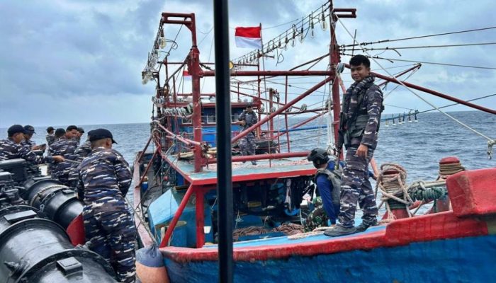 TNI AL Gagalkan Penyelundupan Solar Ilegal di Perairan Natuna