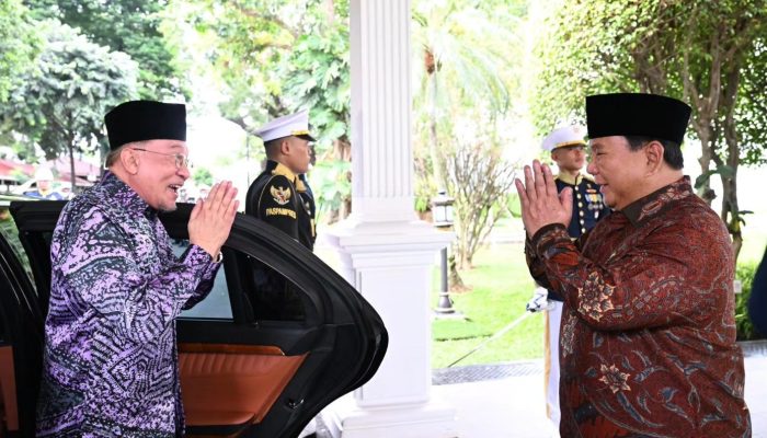 Prabowo-Anwar Sepakat Redakan Konflik Timur Tengah