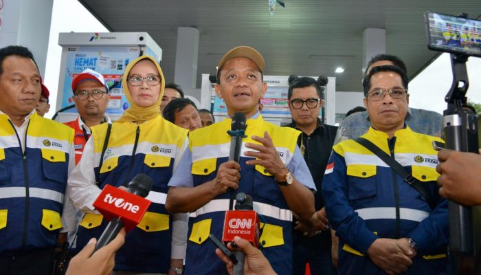 Bahlil Pastikan Pasokan Energi Aman Selama Arus Balik