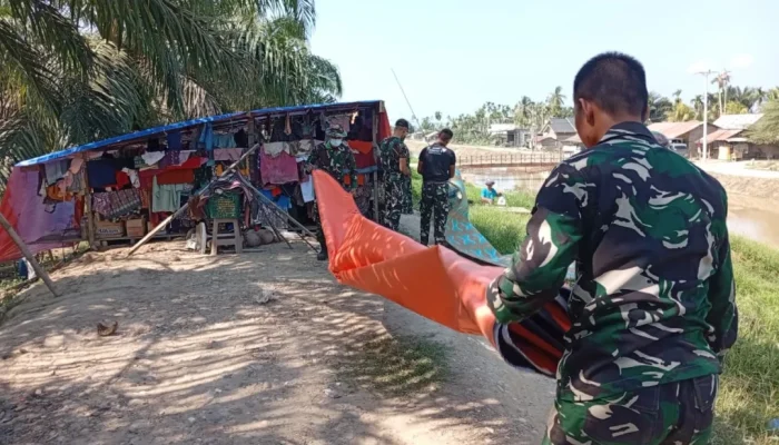 Warga Langkahan Pindah Huntara, Tenda Darurat Dibongkar