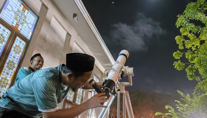 Gerhana Bulan Total Hiasi Ramadan di Aceh