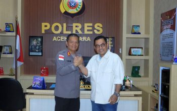 Anggota Komisi III DPR RI, H. T. Ibrahim (Ampon Bram), bersama Kapolres Aceh Utara, saat melakukan kunjungan kerja ke Mapolres setempat di Lhoksukon