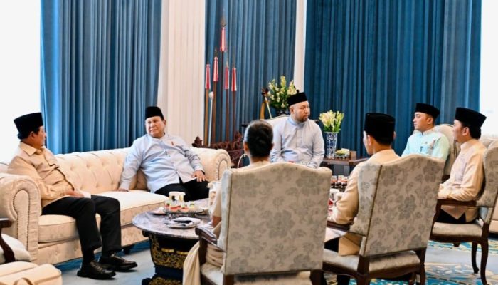 Pejabat dan Tokoh Nasional Hadiri Open House Idulfitri di Istana