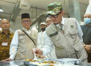 Wamen Haji Tinjau Dapur Layanan Konsumsi Jemaah di Makkah