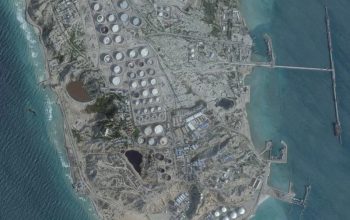 Trump Gertak Iran, Targetkan Pulau Kharg