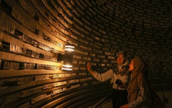 USK Luncurkan Buku MemoryGraph Jaga Ingatan Tsunami Aceh