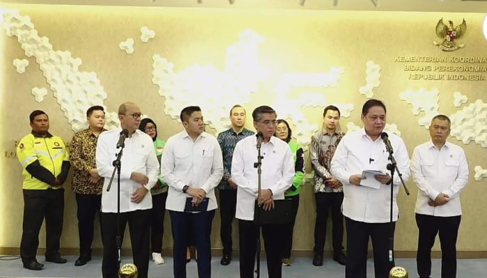 Pemerintah Umumkan THR dan BHR Idulfitri 2026