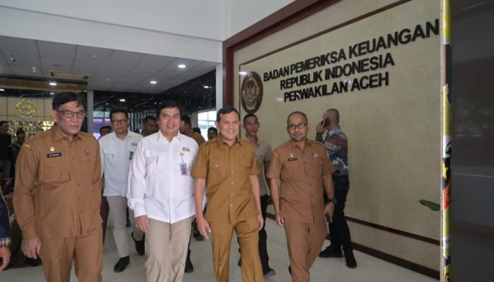 Wagub Aceh Serahkan LKPA 2025 ke BPK RI Perwakilan Aceh
