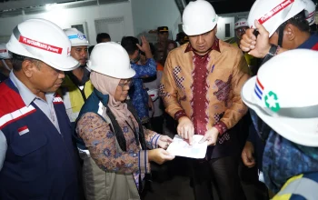 Menteri PKP Tinjau Huntara Senen, Target Rampung Juni 2026