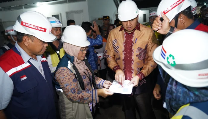 Menteri PKP Tinjau Huntara Senen, Target Rampung Juni 2026