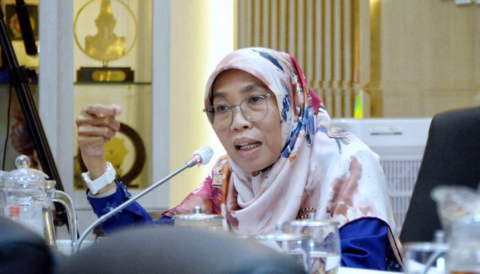 SPPG Kena Stop, DPR Bongkar Risiko Serius MBG