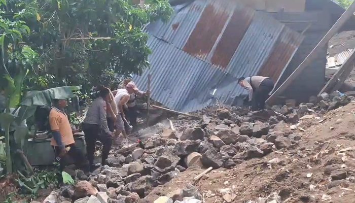 Gempa 7,6 Guncang Sulut, Satu Warga Tewas