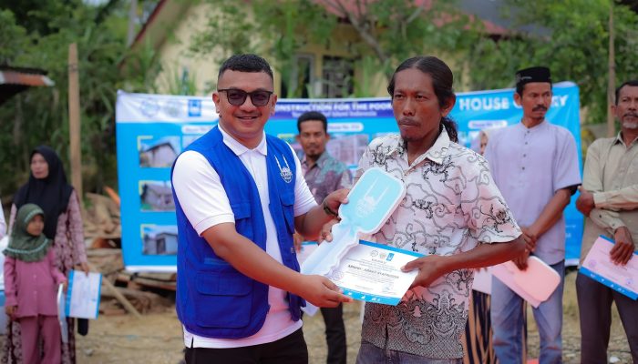 Islamic Relief Serahkan 28 Rumah Tahan Gempa