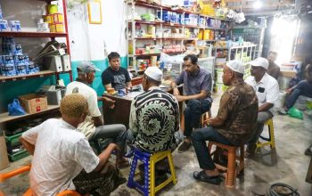 Mualem Silaturahmi Lebaran dan Tinjau Progres Masjid di Seunuddon