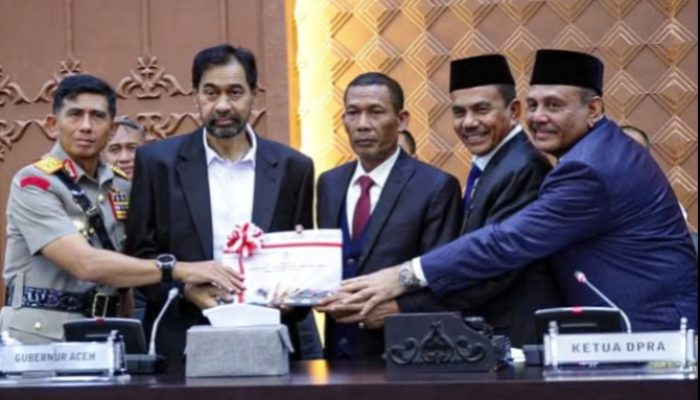 Mualem Paparkan LKPJ 2025 di Rapat Paripurna DPRA