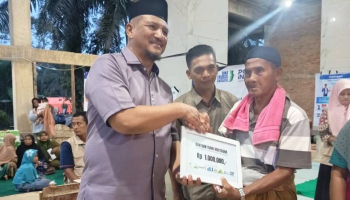 Bupati Armia Salurkan Bantuan Tunai untuk Korban Bencana