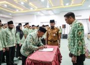 Al-Farlaky Kukuhkan Pengurus APDESI Aceh Timur 2026–2031