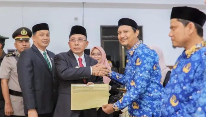 Perkuat Mutu Pendidikan, Bupati Pidie Jaya Lantik Kepala Sekolah