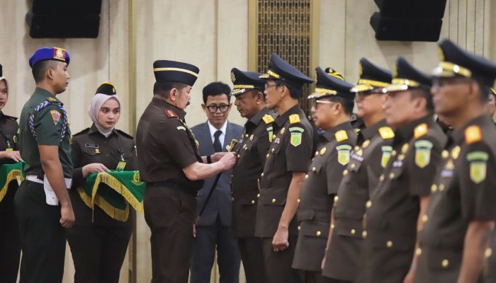 Jaksa Agung Lantik Puluhan Pejabat, Tekankan Integritas dan Transformasi Kinerja