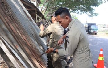 Penertiban PKL Baitussalam Kembali Digelar, Lapak Liar Dibongkar