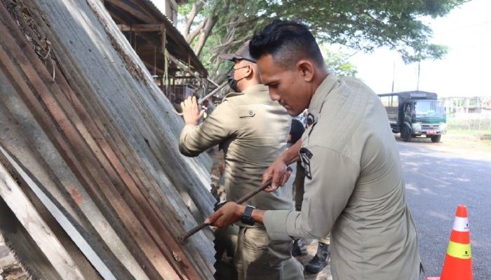 Penertiban PKL Baitussalam Kembali Digelar, Lapak Liar Dibongkar
