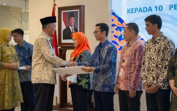 PU Salurkan Donasi Rp600 Juta untuk ASN Terdampak Banjir